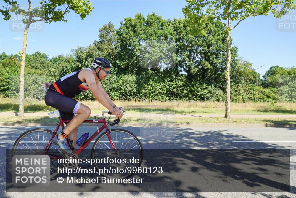 09.08.2026 - GEWOBA Citytriathlon Bremen Michael Burmester http://msf.ph/oto/9960123 09.08.2026 12:39:22 Radfahren 656, 664, 705, 783, 817 meine-sportfotos.de