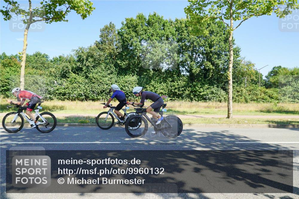 09.08.2026 - GEWOBA Citytriathlon Bremen Michael Burmester http://msf.ph/oto/9960132 09.08.2026 12:39:36 Radfahren 612, 656, 693, 783, 834, 840, 871, 896, 923 meine-sportfotos.de