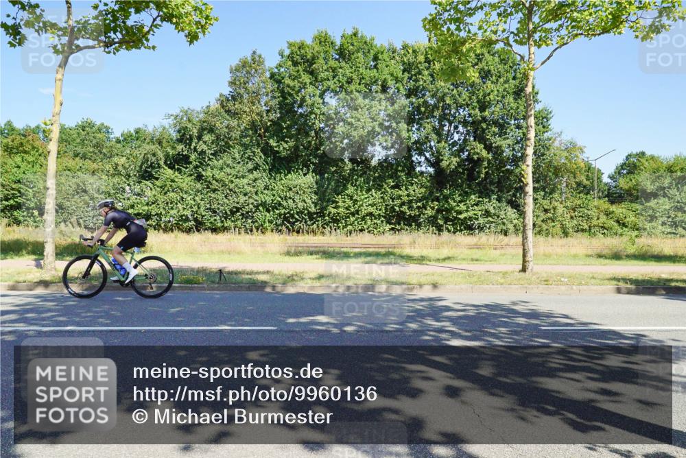 09.08.2026 - GEWOBA Citytriathlon Bremen Michael Burmester http://msf.ph/oto/9960136 09.08.2026 12:39:41 Radfahren 612, 693, 783, 834, 840, 871, 896, 923, 998 meine-sportfotos.de