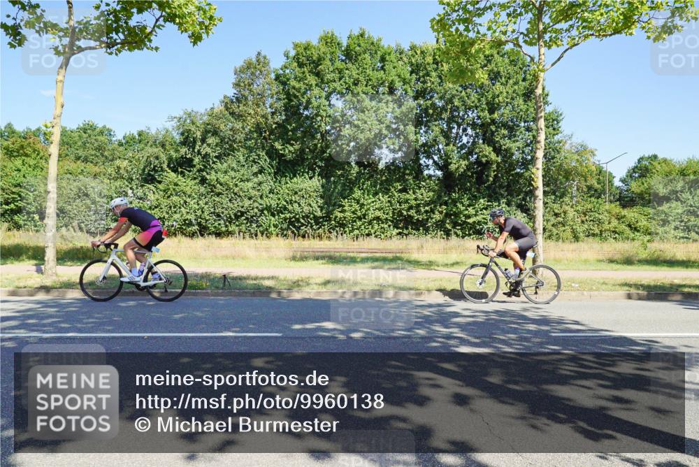 09.08.2026 - GEWOBA Citytriathlon Bremen Michael Burmester http://msf.ph/oto/9960138 09.08.2026 12:39:42 Radfahren 612, 693, 834, 840, 871, 896, 923, 998 meine-sportfotos.de
