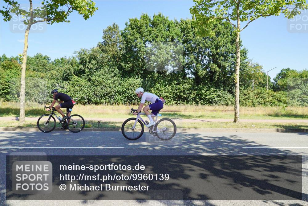 09.08.2026 - GEWOBA Citytriathlon Bremen Michael Burmester http://msf.ph/oto/9960139 09.08.2026 12:39:42 Radfahren 612, 693, 834, 840, 871, 896, 923, 998 meine-sportfotos.de
