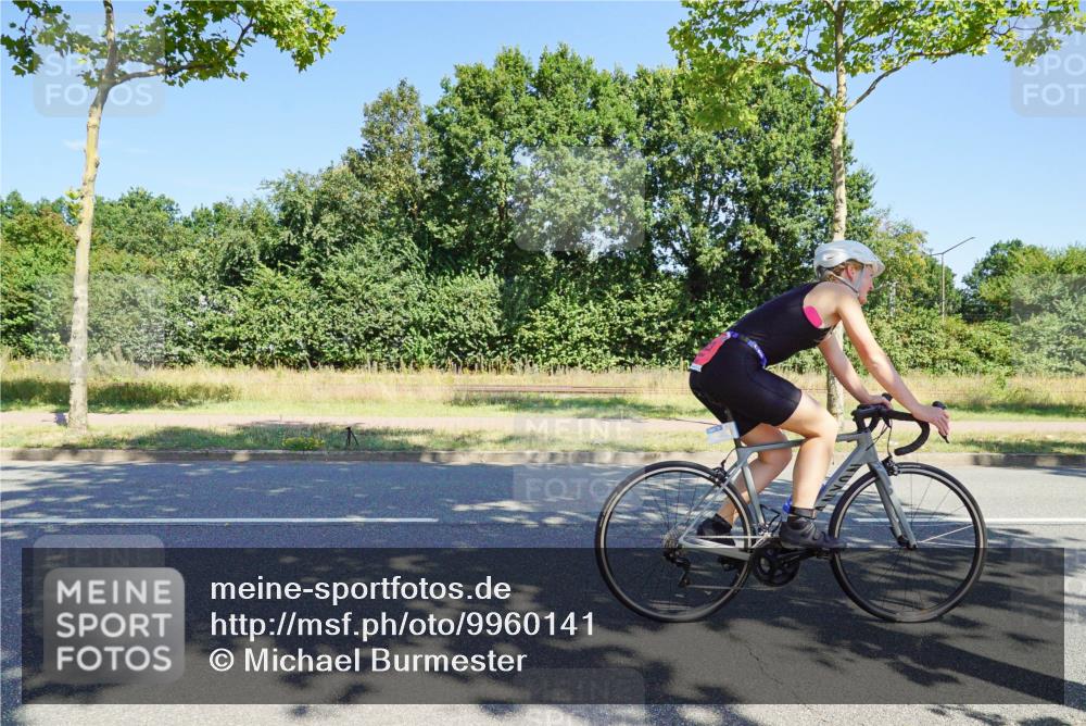 09.08.2026 - GEWOBA Citytriathlon Bremen Michael Burmester http://msf.ph/oto/9960141 09.08.2026 12:39:44 Radfahren 612, 693, 834, 840, 871, 896, 923, 998, 1154 meine-sportfotos.de
