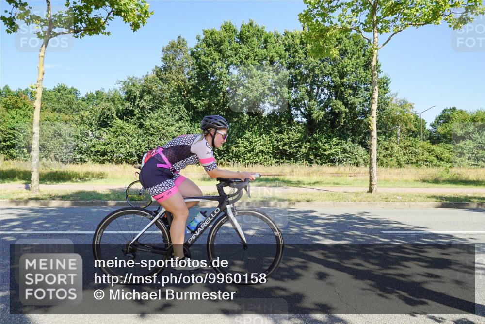 09.08.2026 - GEWOBA Citytriathlon Bremen Michael Burmester http://msf.ph/oto/9960158 09.08.2026 12:40:12 Radfahren 626, 675, 761, 789, 876, 953, 968, 1012, 1115, 1120, 1127, 1132 meine-sportfotos.de