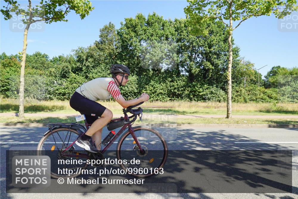 09.08.2026 - GEWOBA Citytriathlon Bremen Michael Burmester http://msf.ph/oto/9960163 09.08.2026 12:40:17 Radfahren 626, 743, 761, 789, 819, 953, 1115, 1127, 1132 meine-sportfotos.de