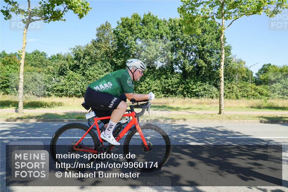 09.08.2026 - GEWOBA Citytriathlon Bremen Michael Burmester http://msf.ph/oto/9960174 09.08.2026 12:40:35 Radfahren 671, 701, 707, 809, 810, 819, 888, 919, 954, 1136 meine-sportfotos.de