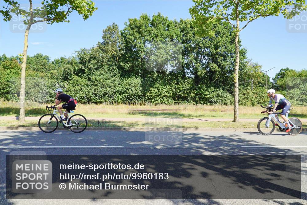 09.08.2026 - GEWOBA Citytriathlon Bremen Michael Burmester http://msf.ph/oto/9960183 09.08.2026 12:40:47 Radfahren 601, 620, 644, 651, 774, 805, 810, 976, 1136 meine-sportfotos.de