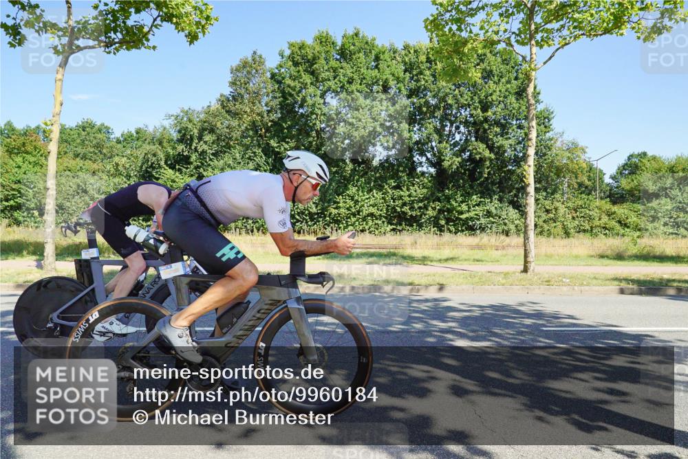 09.08.2026 - GEWOBA Citytriathlon Bremen Michael Burmester http://msf.ph/oto/9960184 09.08.2026 12:40:48 Radfahren 586, 601, 620, 644, 651, 774, 805, 810, 976, 1136 meine-sportfotos.de