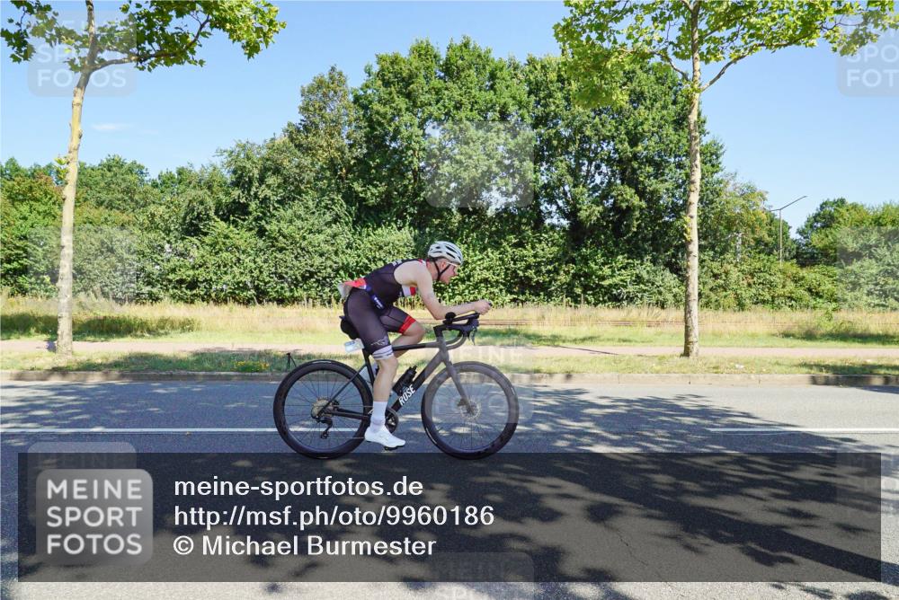 09.08.2026 - GEWOBA Citytriathlon Bremen Michael Burmester http://msf.ph/oto/9960186 09.08.2026 12:40:50 Radfahren 586, 601, 620, 644, 651, 774, 805, 810, 848, 976 meine-sportfotos.de