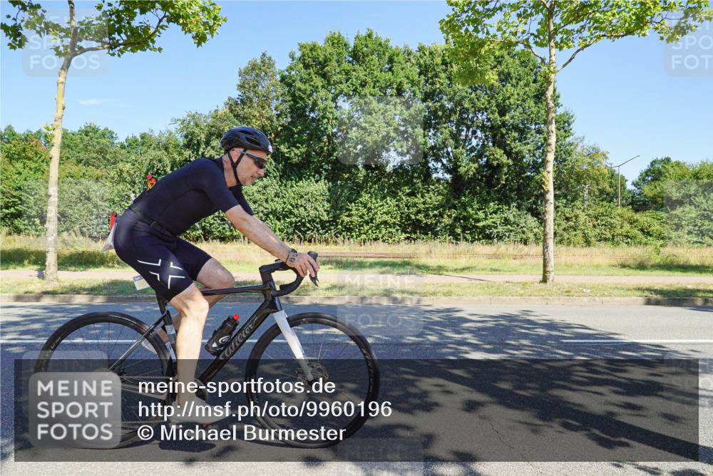 09.08.2026 - GEWOBA Citytriathlon Bremen Michael Burmester http://msf.ph/oto/9960196 09.08.2026 12:41:03 Radfahren 586, 601, 620, 774, 800, 848, 889, 956, 1131 meine-sportfotos.de
