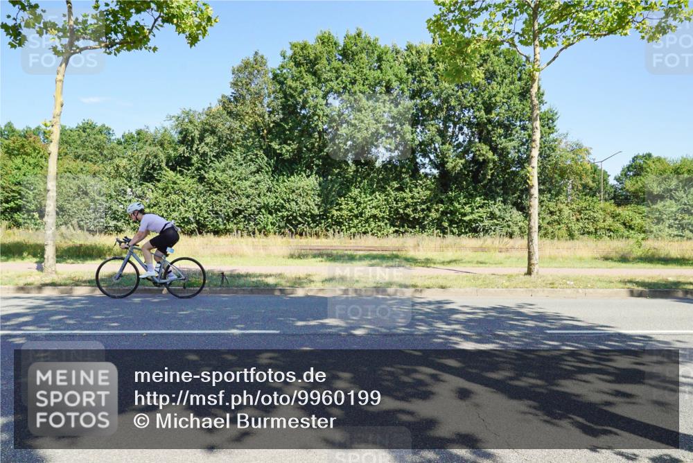 09.08.2026 - GEWOBA Citytriathlon Bremen Michael Burmester http://msf.ph/oto/9960199 09.08.2026 12:41:13 Radfahren 800, 858, 889, 956, 1131 meine-sportfotos.de