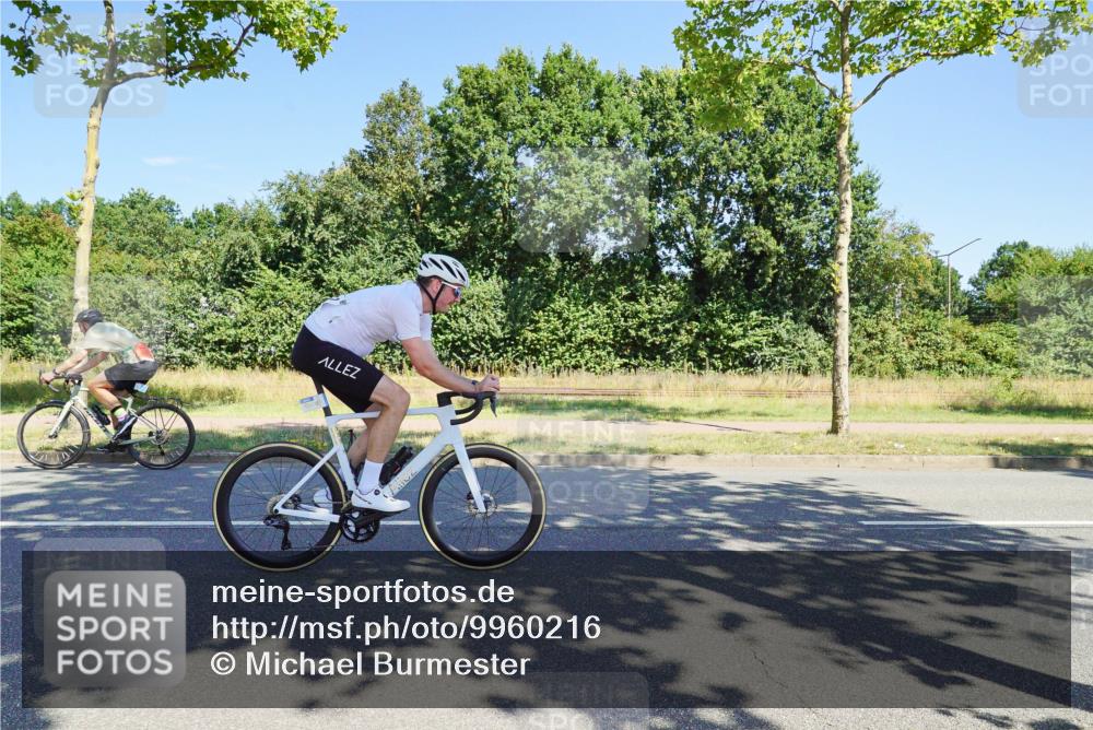 09.08.2026 - GEWOBA Citytriathlon Bremen Michael Burmester http://msf.ph/oto/9960216 09.08.2026 12:41:38 Radfahren 548, 602, 731, 740, 766, 767, 873, 915, 933, 940, 1020, 1121, 1159 meine-sportfotos.de