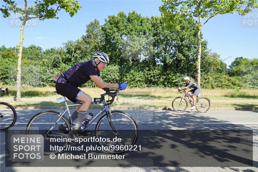 09.08.2026 - GEWOBA Citytriathlon Bremen Michael Burmester http://msf.ph/oto/9960221 09.08.2026 12:41:46 Radfahren 578, 718, 731, 766, 767, 873, 933, 940, 1121, 1123, 1159 meine-sportfotos.de