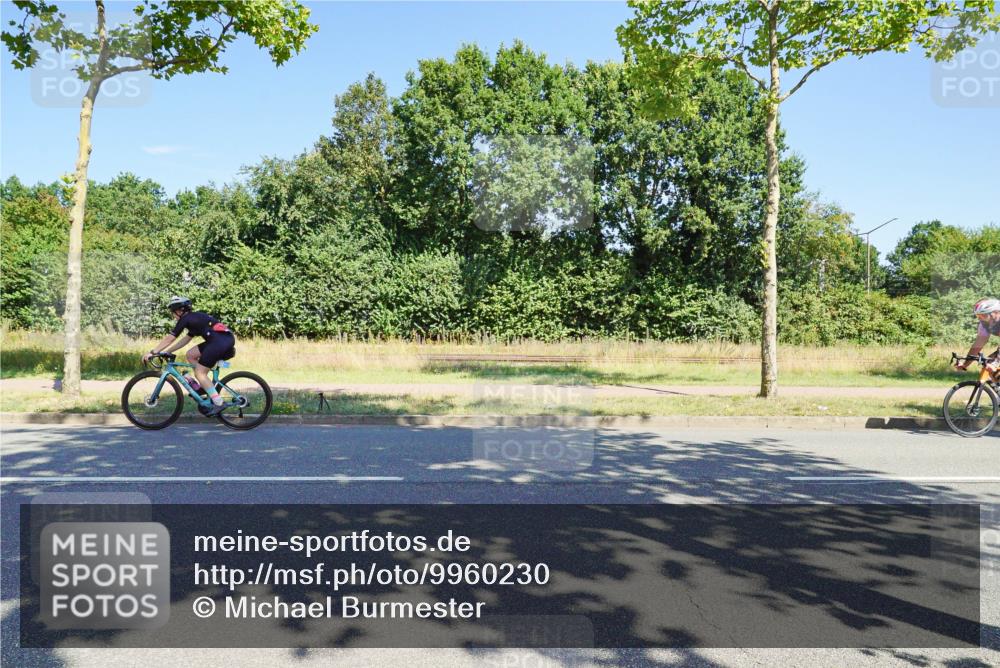 09.08.2026 - GEWOBA Citytriathlon Bremen Michael Burmester http://msf.ph/oto/9960230 09.08.2026 12:42:00 Radfahren 578, 684, 718, 1107, 1123 meine-sportfotos.de