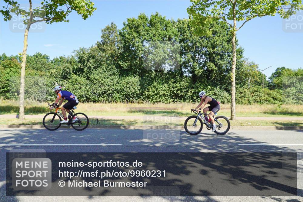09.08.2026 - GEWOBA Citytriathlon Bremen Michael Burmester http://msf.ph/oto/9960231 09.08.2026 12:42:01 Radfahren 578, 684, 1107, 1123 meine-sportfotos.de