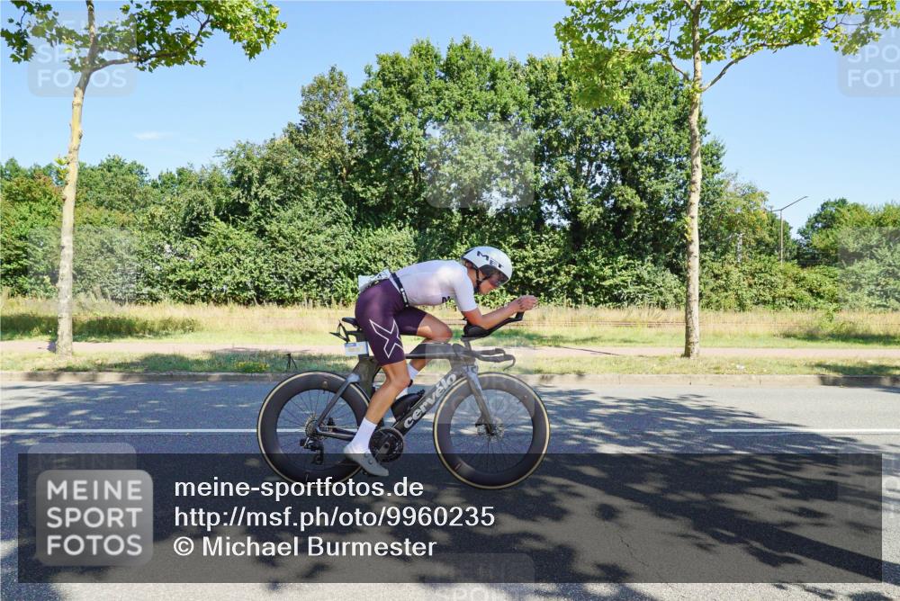 09.08.2026 - GEWOBA Citytriathlon Bremen Michael Burmester http://msf.ph/oto/9960235 09.08.2026 12:42:08 Radfahren 684, 753, 1102, 1107, 1153 meine-sportfotos.de
