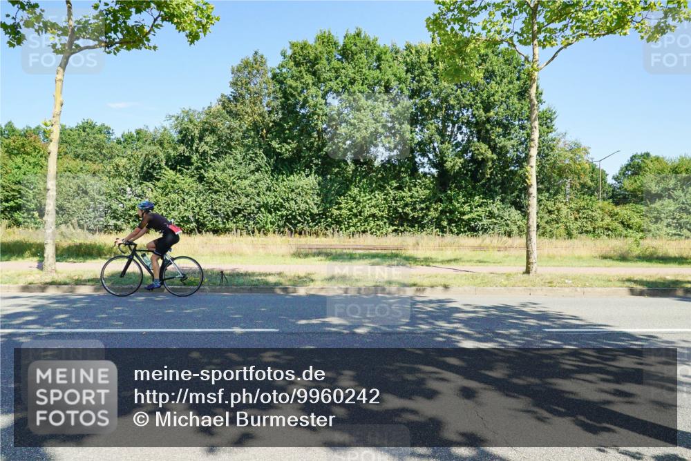09.08.2026 - GEWOBA Citytriathlon Bremen Michael Burmester http://msf.ph/oto/9960242 09.08.2026 12:42:21 Radfahren 635, 753, 782, 1102, 1153 meine-sportfotos.de