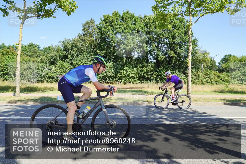 09.08.2026 - GEWOBA Citytriathlon Bremen Michael Burmester http://msf.ph/oto/9960248 09.08.2026 12:42:30 Radfahren 635, 768, 782, 870, 885, 966 meine-sportfotos.de