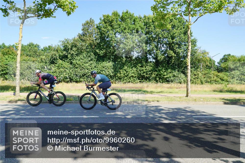 09.08.2026 - GEWOBA Citytriathlon Bremen Michael Burmester http://msf.ph/oto/9960260 09.08.2026 12:42:45 Radfahren 681, 720, 785, 885, 890, 942, 966, 1104, 1140 meine-sportfotos.de