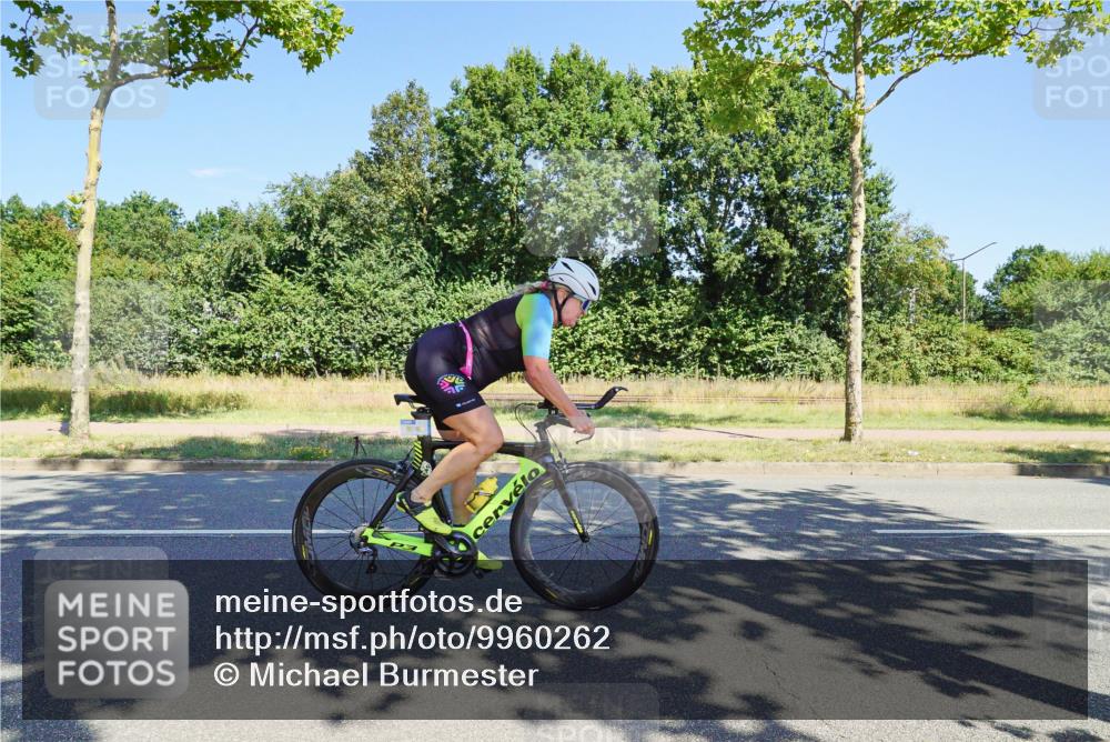 09.08.2026 - GEWOBA Citytriathlon Bremen Michael Burmester http://msf.ph/oto/9960262 09.08.2026 12:42:49 Radfahren 681, 720, 785, 890, 942, 1104, 1140 meine-sportfotos.de
