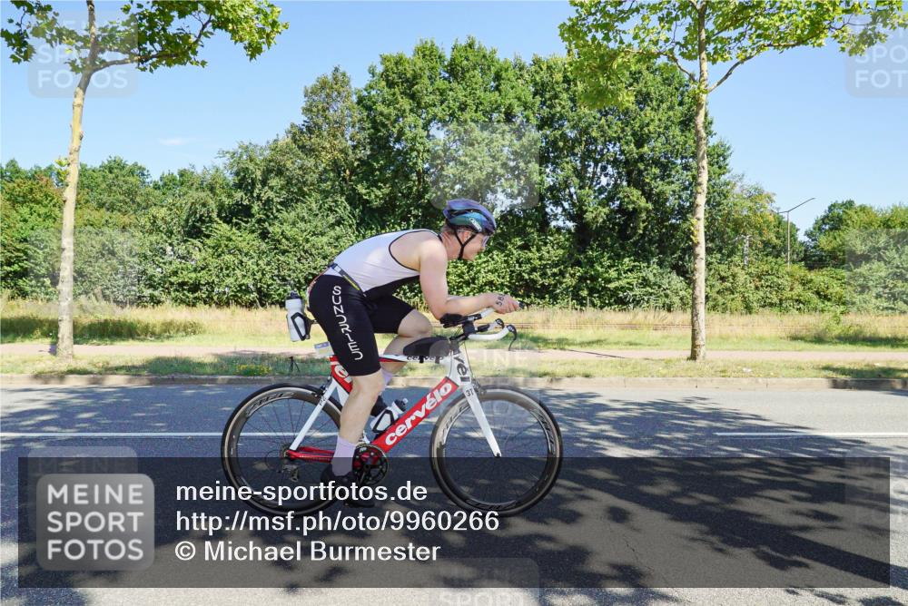 09.08.2026 - GEWOBA Citytriathlon Bremen Michael Burmester http://msf.ph/oto/9960266 09.08.2026 12:42:56 Radfahren 543, 588, 649, 681, 785, 890, 942, 1010, 1104, 1140 meine-sportfotos.de