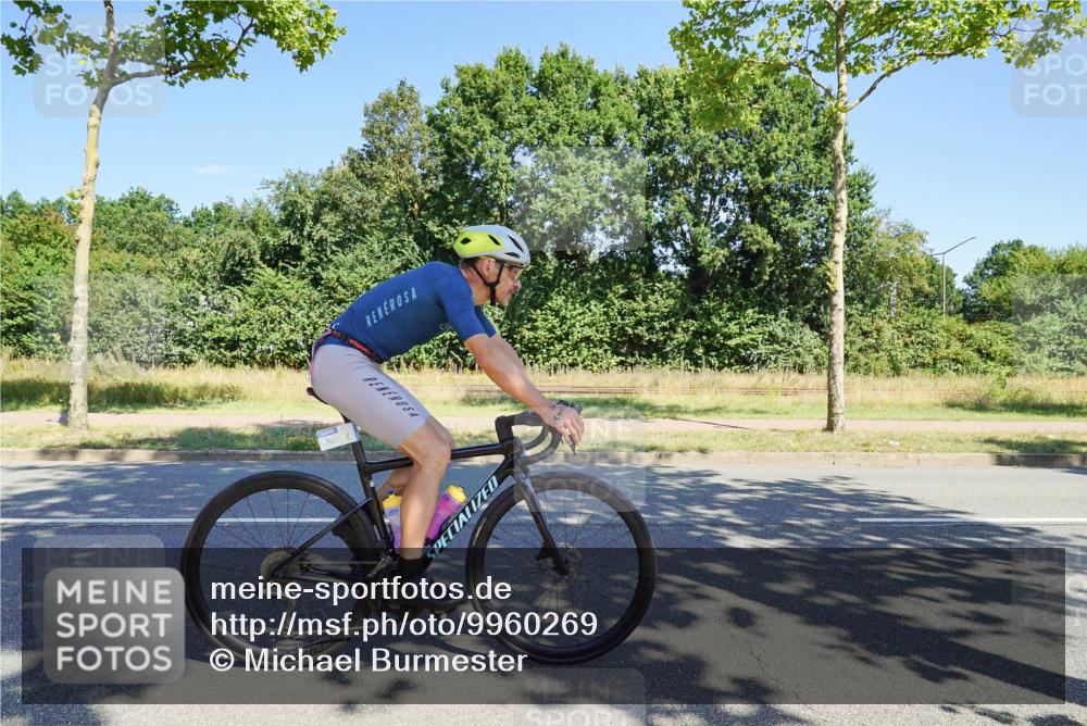 09.08.2026 - GEWOBA Citytriathlon Bremen Michael Burmester http://msf.ph/oto/9960269 09.08.2026 12:43:00 Radfahren 543, 588, 649, 785, 890, 942, 1010, 1104, 1140 meine-sportfotos.de
