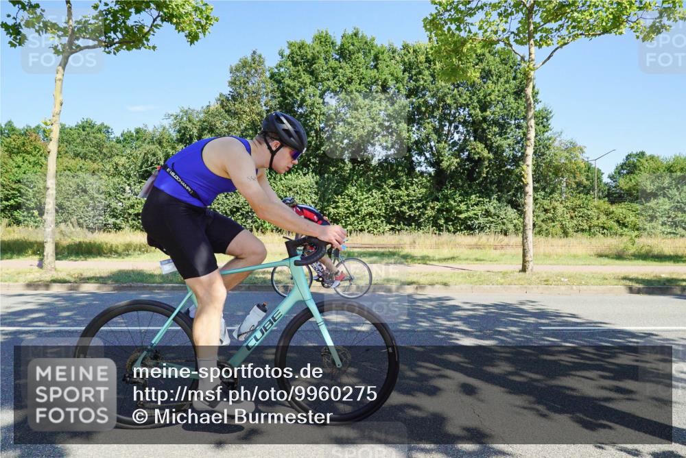 09.08.2026 - GEWOBA Citytriathlon Bremen Michael Burmester http://msf.ph/oto/9960275 09.08.2026 12:43:15 Radfahren 543, 546, 558, 649, 674, 859, 887, 945, 991, 996, 1010, 1108 meine-sportfotos.de
