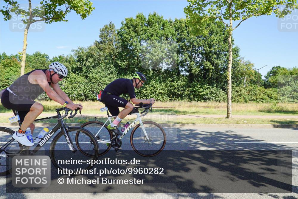 09.08.2026 - GEWOBA Citytriathlon Bremen Michael Burmester http://msf.ph/oto/9960282 09.08.2026 12:43:22 Radfahren 546, 558, 621, 643, 674, 700, 732, 859, 887, 898, 944, 945, 989, 991, 996, 1105, 1108, 1148 meine-sportfotos.de