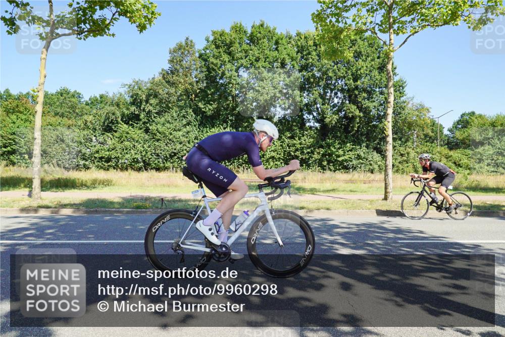 09.08.2026 - GEWOBA Citytriathlon Bremen Michael Burmester http://msf.ph/oto/9960298 09.08.2026 12:43:44 Radfahren 633, 712, 797, 1125 meine-sportfotos.de