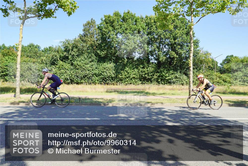 09.08.2026 - GEWOBA Citytriathlon Bremen Michael Burmester http://msf.ph/oto/9960314 09.08.2026 12:44:12 Radfahren 614, 660, 661, 714, 891, 957, 974 meine-sportfotos.de