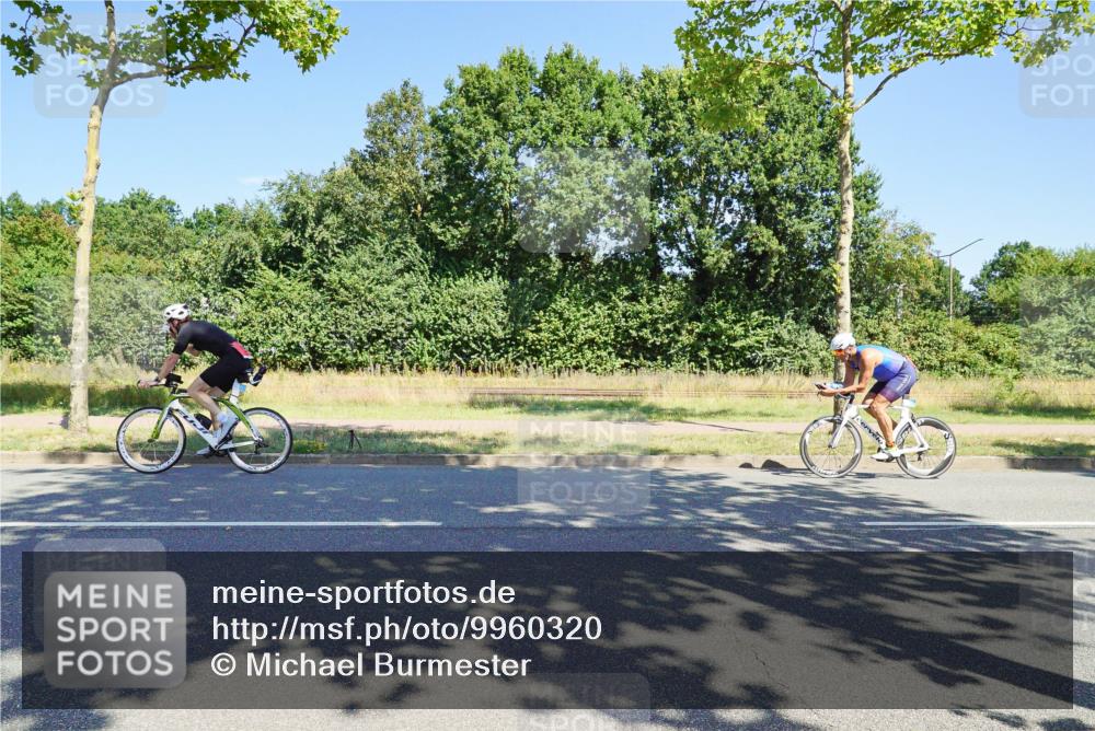 09.08.2026 - GEWOBA Citytriathlon Bremen Michael Burmester http://msf.ph/oto/9960320 09.08.2026 12:44:18 Radfahren 587, 629, 658, 660, 661, 714, 854, 891, 957, 974, 1014, 1106 meine-sportfotos.de