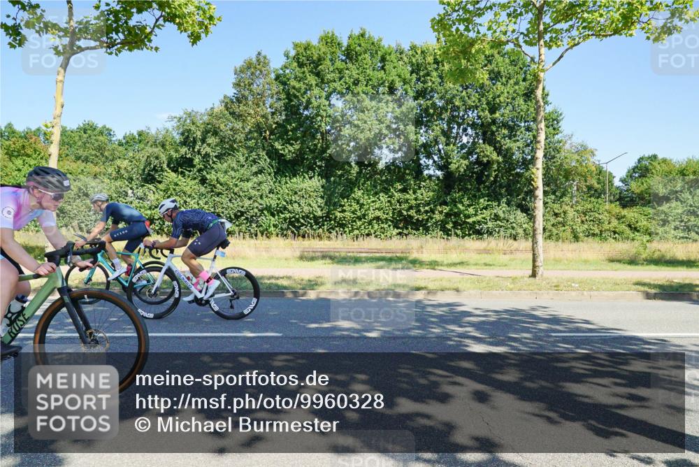 09.08.2026 - GEWOBA Citytriathlon Bremen Michael Burmester http://msf.ph/oto/9960328 09.08.2026 12:44:27 Radfahren 587, 629, 658, 669, 714, 771, 779, 854, 957, 1014, 1106, 1122, 1152 meine-sportfotos.de