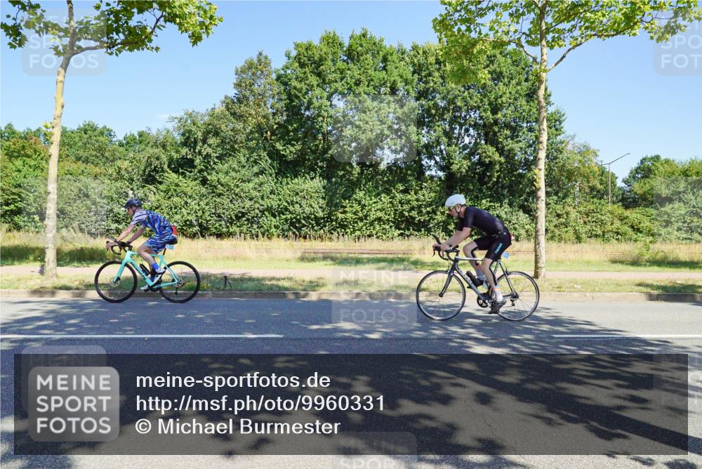 09.08.2026 - GEWOBA Citytriathlon Bremen Michael Burmester http://msf.ph/oto/9960331 09.08.2026 12:44:30 Radfahren 587, 629, 654, 658, 669, 771, 779, 801, 849, 854, 1014, 1106, 1122, 1152 meine-sportfotos.de