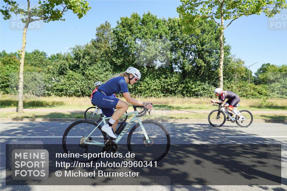 09.08.2026 - GEWOBA Citytriathlon Bremen Michael Burmester http://msf.ph/oto/9960341 09.08.2026 12:44:40 Radfahren 654, 669, 771, 779, 801, 849, 936, 1122, 1152 meine-sportfotos.de