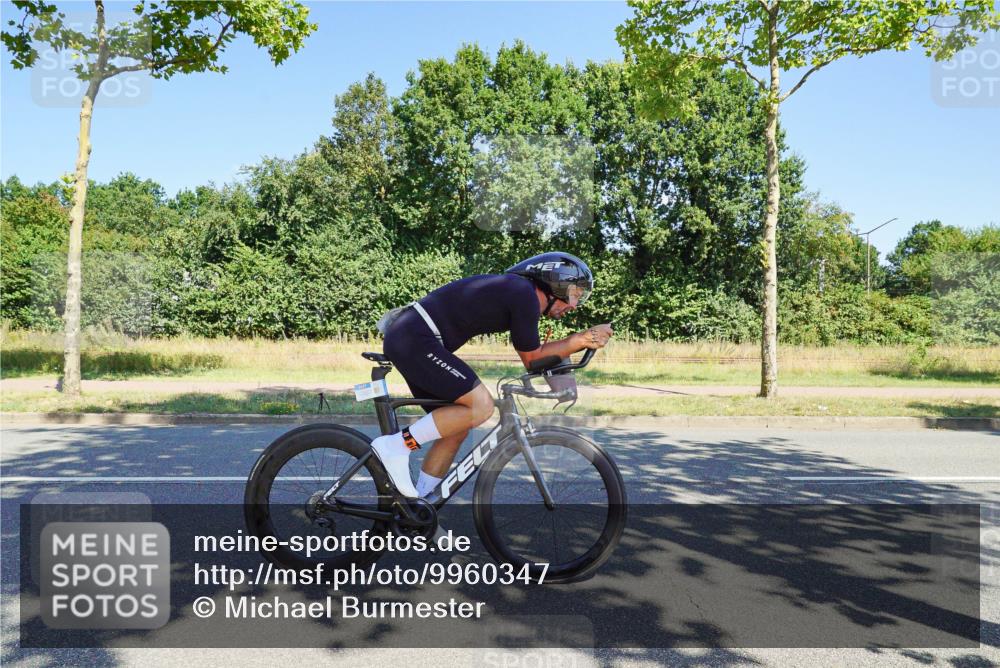 09.08.2026 - GEWOBA Citytriathlon Bremen Michael Burmester http://msf.ph/oto/9960347 09.08.2026 12:44:50 Radfahren 666, 729, 801, 813, 831, 842, 936, 941, 985, 1117 meine-sportfotos.de