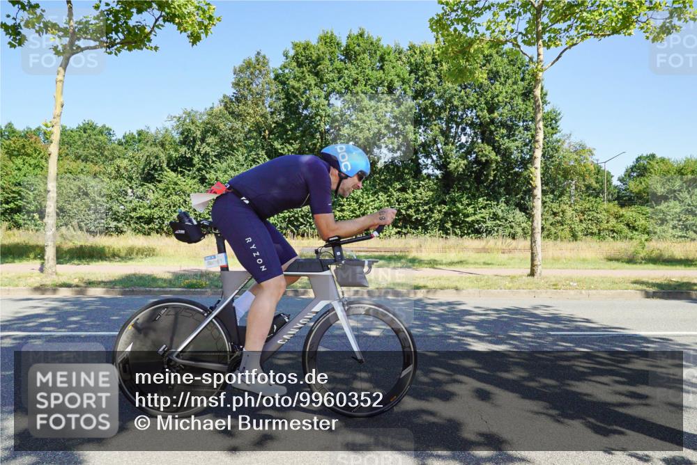 09.08.2026 - GEWOBA Citytriathlon Bremen Michael Burmester http://msf.ph/oto/9960352 09.08.2026 12:44:56 Radfahren 607, 666, 729, 813, 831, 842, 843, 853, 941, 985, 1117 meine-sportfotos.de