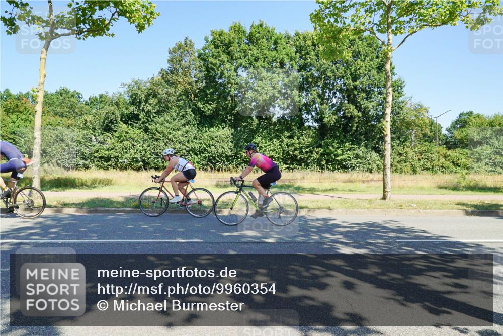 09.08.2026 - GEWOBA Citytriathlon Bremen Michael Burmester http://msf.ph/oto/9960354 09.08.2026 12:44:58 Radfahren 607, 666, 729, 813, 831, 842, 843, 853, 941, 985, 1117 meine-sportfotos.de