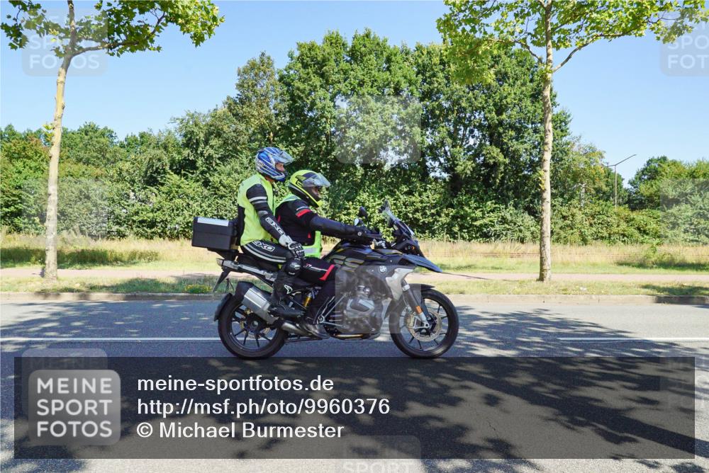 09.08.2026 - GEWOBA Citytriathlon Bremen Michael Burmester http://msf.ph/oto/9960376 09.08.2026 12:45:20 Radfahren 549, 597, 610, 676, 738, 764, 862, 878, 997, 1001, 1128, 1157 meine-sportfotos.de