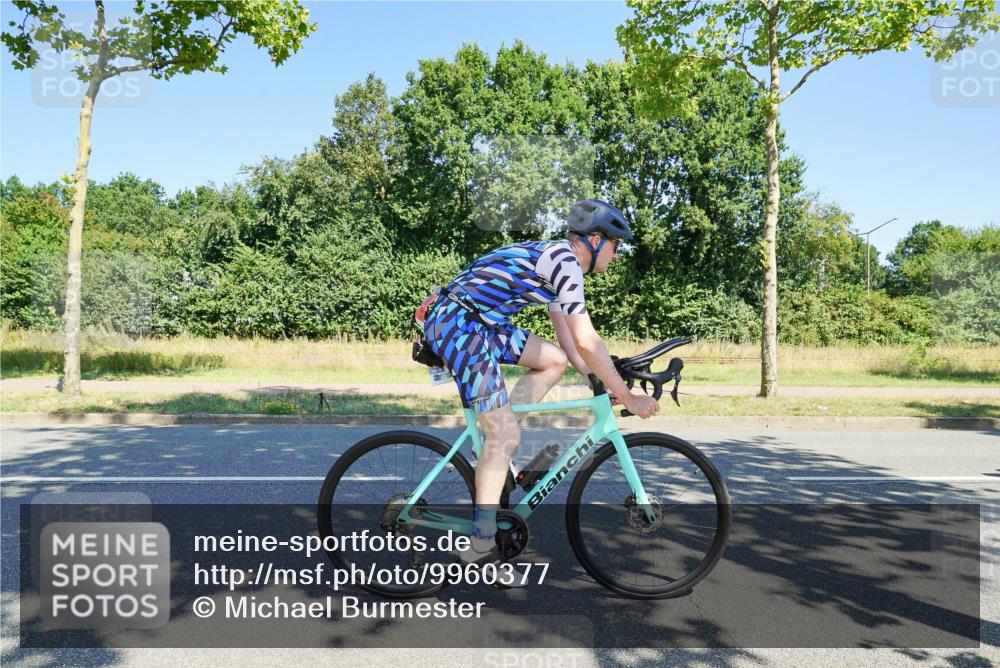 09.08.2026 - GEWOBA Citytriathlon Bremen Michael Burmester http://msf.ph/oto/9960377 09.08.2026 12:45:21 Radfahren 549, 551, 597, 610, 676, 738, 764, 878, 997, 1001, 1128, 1157 meine-sportfotos.de