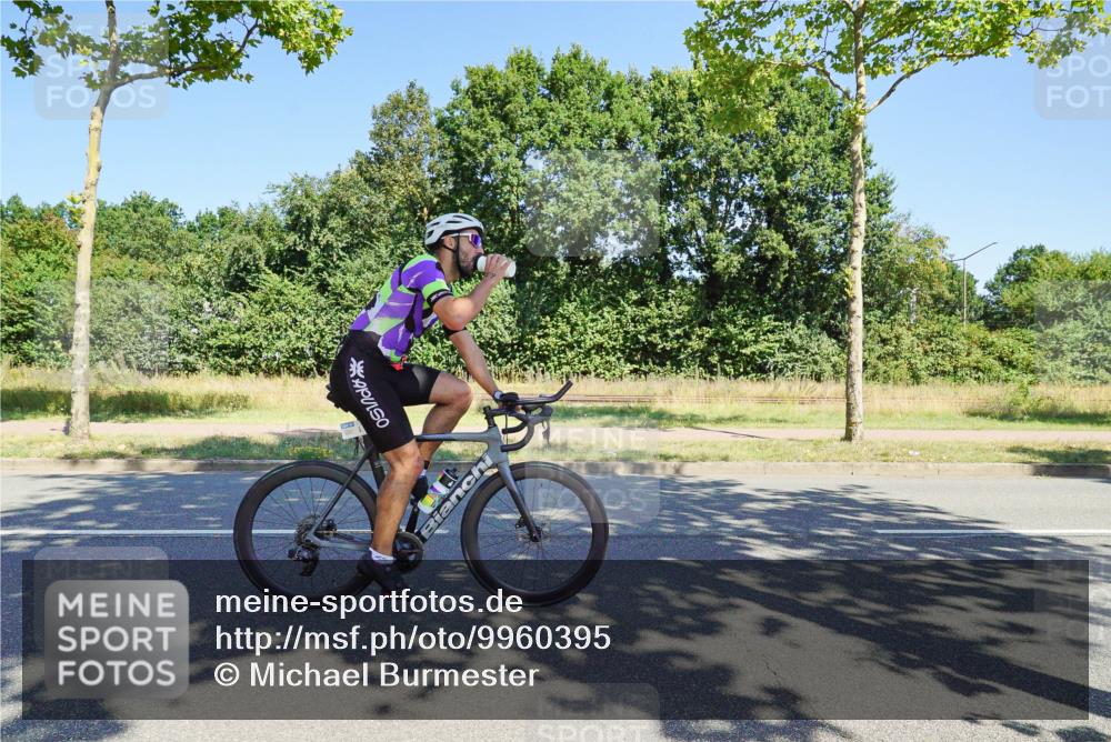 09.08.2026 - GEWOBA Citytriathlon Bremen Michael Burmester http://msf.ph/oto/9960395 09.08.2026 12:45:50 Radfahren 630, 632, 691, 723, 791, 830, 856, 881, 908, 913, 922, 927, 962, 1007, 1011 meine-sportfotos.de