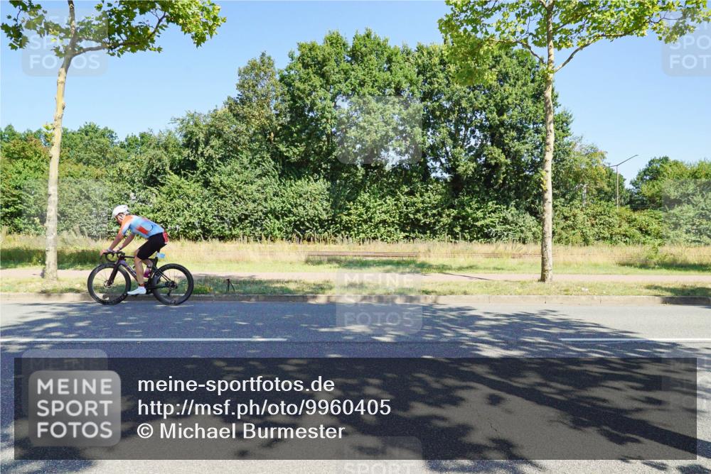 09.08.2026 - GEWOBA Citytriathlon Bremen Michael Burmester http://msf.ph/oto/9960405 09.08.2026 12:46:01 Radfahren 632, 691, 698, 703, 723, 775, 791, 881, 899, 908, 913, 962, 1007 meine-sportfotos.de