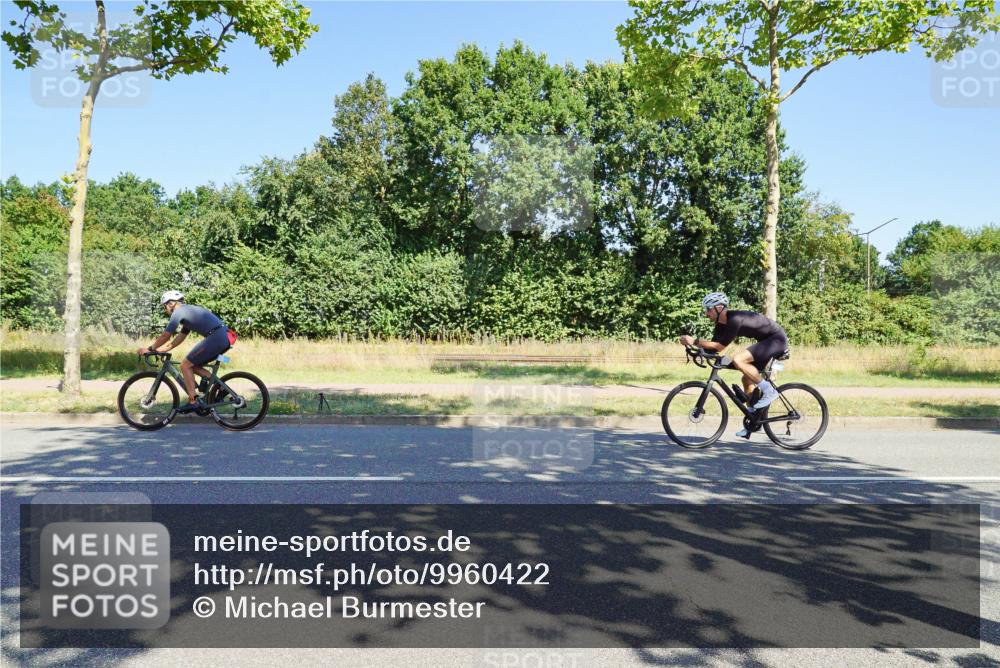 09.08.2026 - GEWOBA Citytriathlon Bremen Michael Burmester http://msf.ph/oto/9960422 09.08.2026 12:46:33 Radfahren 575, 650, 652, 835, 958 meine-sportfotos.de