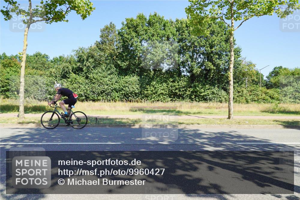 09.08.2026 - GEWOBA Citytriathlon Bremen Michael Burmester http://msf.ph/oto/9960427 09.08.2026 12:46:40 Radfahren 575, 579, 591, 650, 652 meine-sportfotos.de