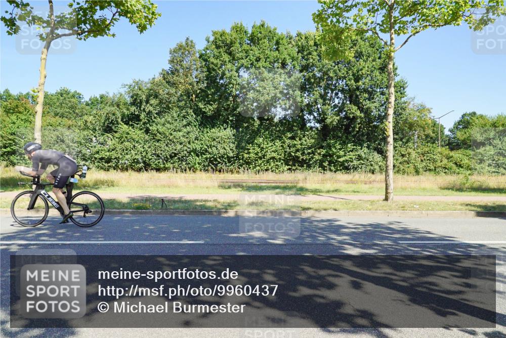 09.08.2026 - GEWOBA Citytriathlon Bremen Michael Burmester http://msf.ph/oto/9960437 09.08.2026 12:46:56 Radfahren 112, 580, 591, 616, 692 meine-sportfotos.de
