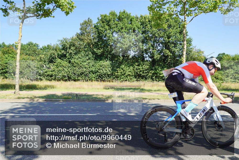 09.08.2026 - GEWOBA Citytriathlon Bremen Michael Burmester http://msf.ph/oto/9960449 09.08.2026 12:47:19 Radfahren 540, 554, 646, 721, 793, 825, 969 meine-sportfotos.de