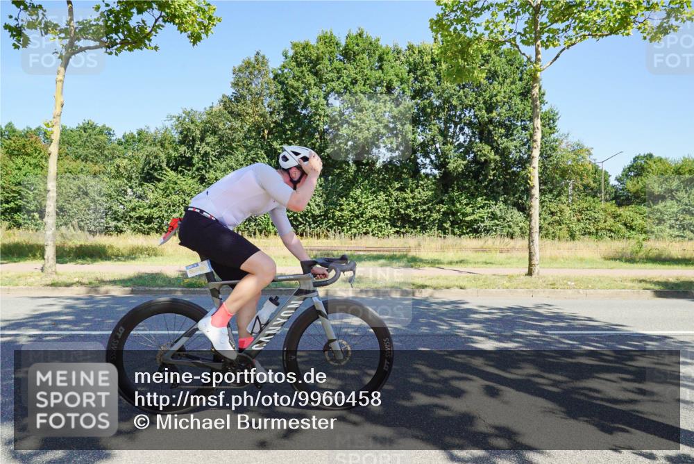 09.08.2026 - GEWOBA Citytriathlon Bremen Michael Burmester http://msf.ph/oto/9960458 09.08.2026 12:47:38 Radfahren 540, 593, 619, 642, 662, 719, 735, 747 meine-sportfotos.de
