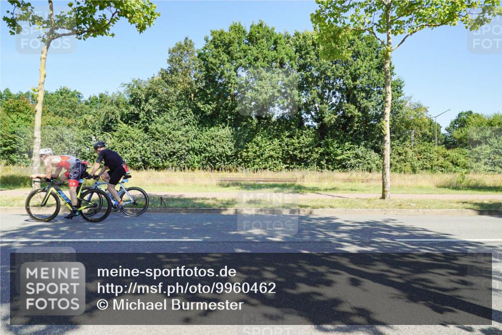 09.08.2026 - GEWOBA Citytriathlon Bremen Michael Burmester http://msf.ph/oto/9960462 09.08.2026 12:47:44 Radfahren 593, 618, 642, 719, 735, 904 meine-sportfotos.de