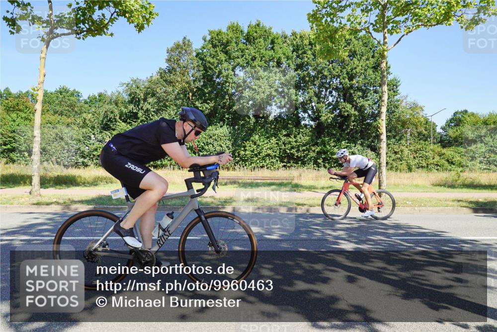 09.08.2026 - GEWOBA Citytriathlon Bremen Michael Burmester http://msf.ph/oto/9960463 09.08.2026 12:47:45 Radfahren 593, 618, 642, 719, 735, 904 meine-sportfotos.de