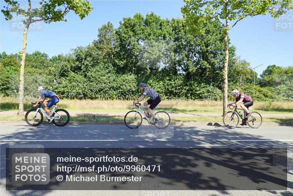 09.08.2026 - GEWOBA Citytriathlon Bremen Michael Burmester http://msf.ph/oto/9960471 09.08.2026 12:47:54 Radfahren 618, 719, 735, 883, 904, 1103 meine-sportfotos.de