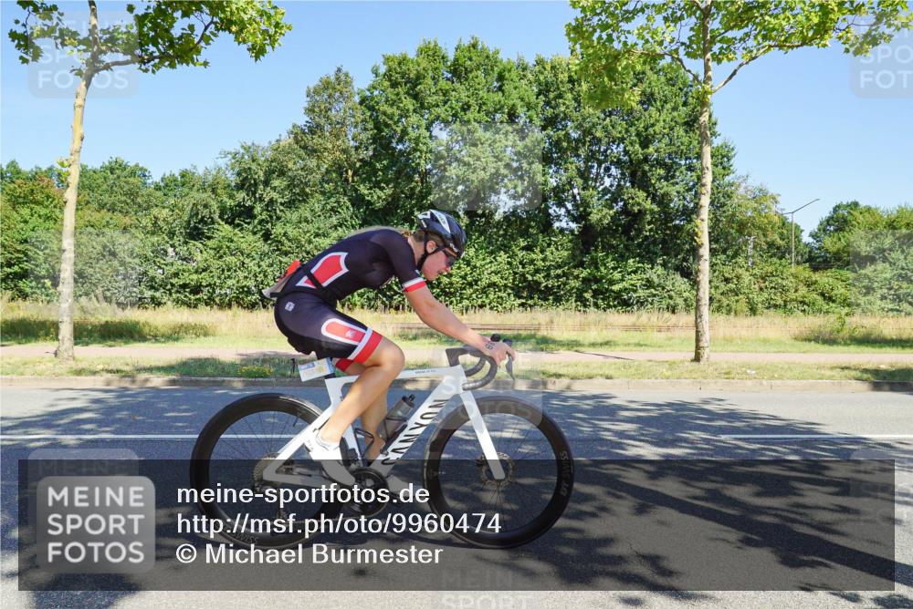09.08.2026 - GEWOBA Citytriathlon Bremen Michael Burmester http://msf.ph/oto/9960474 09.08.2026 12:47:59 Radfahren 618, 683, 688, 811, 883, 904, 1103, 1116 meine-sportfotos.de