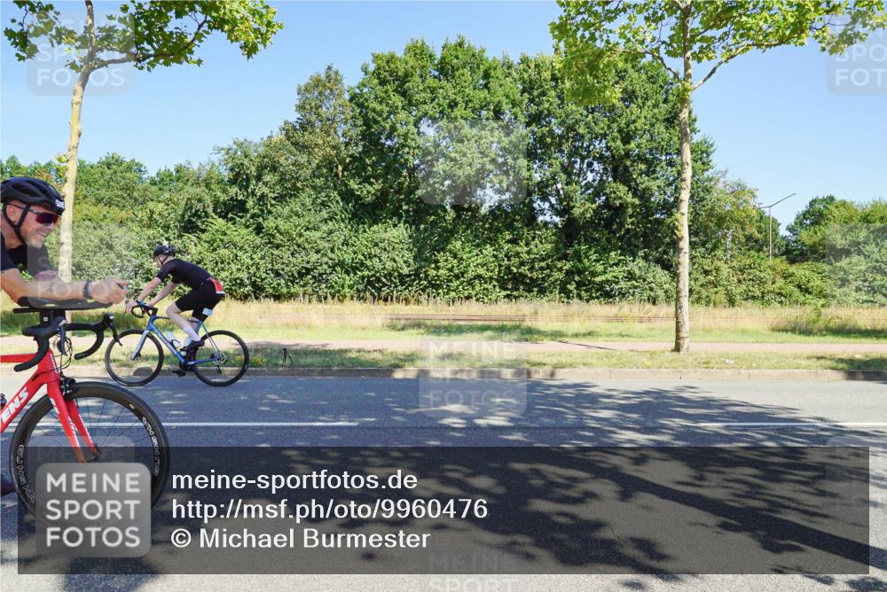 09.08.2026 - GEWOBA Citytriathlon Bremen Michael Burmester http://msf.ph/oto/9960476 09.08.2026 12:48:02 Radfahren 563, 618, 683, 688, 811, 883, 904, 1103, 1116 meine-sportfotos.de